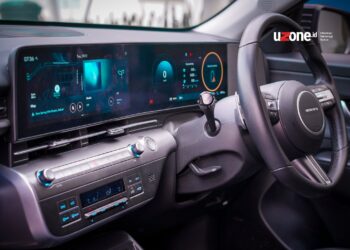 Inside the Future of Car UX: Digital Cockpits, Voice Controls & AR