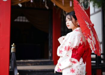 More Than Just Beautiful: The Symbolic Colors of Kimono Dresses